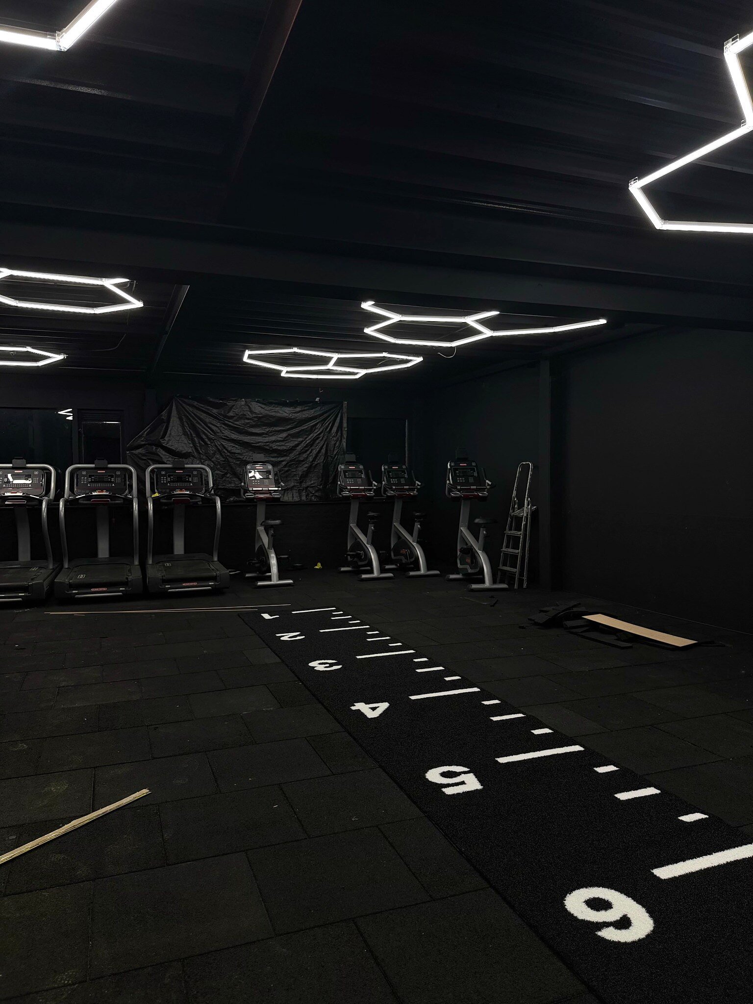 De trainingszone en sprinttrack tijdens de verbouwing
